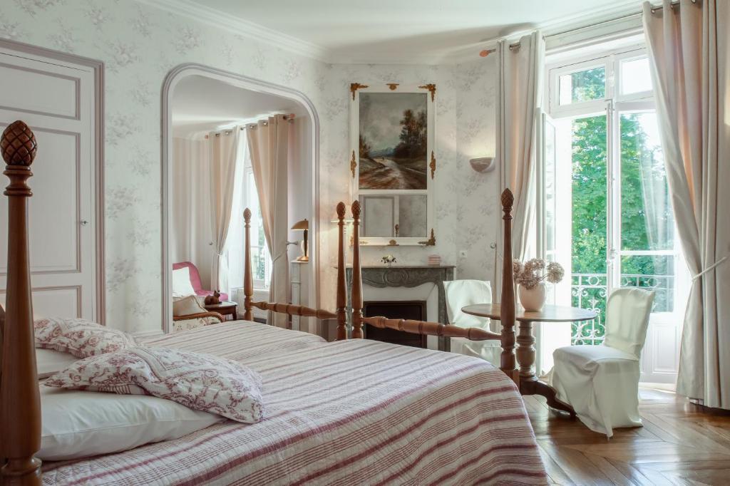 Chambres Au Chateau - Le Clos Des Tourelles Sennecey-le-Grand الغرفة الصورة