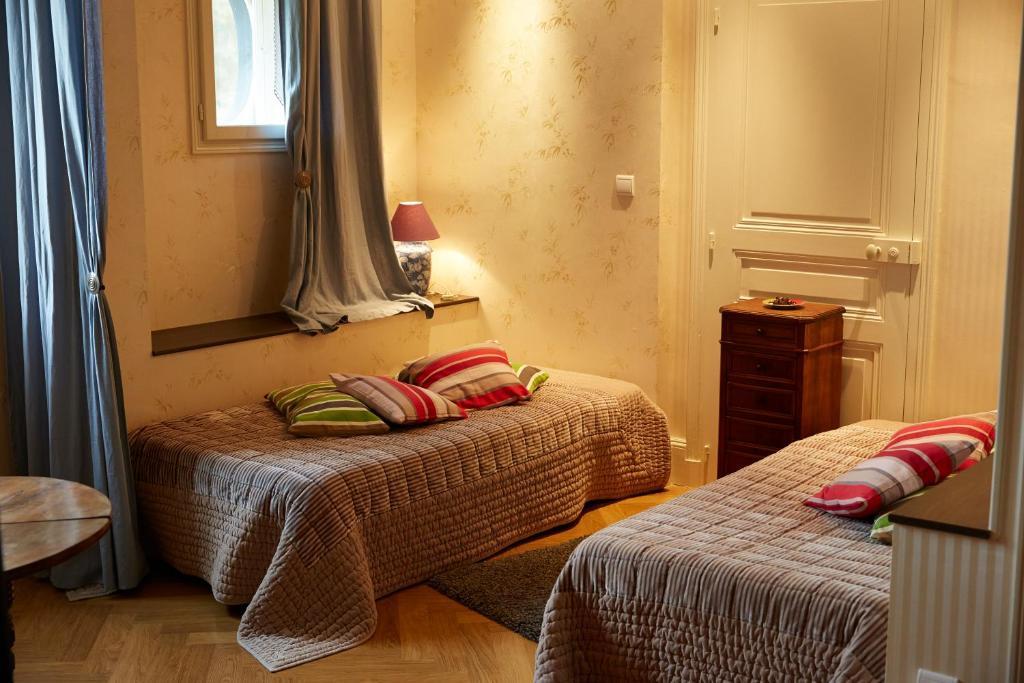 Chambres Au Chateau - Le Clos Des Tourelles Sennecey-le-Grand الغرفة الصورة